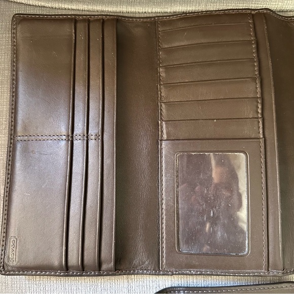 Coach Vintage Leather Canvas Brown and Tan Wallet with checkbook inside - Picture 6 of 15